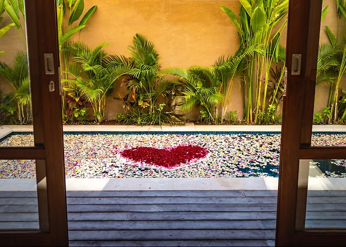 Royal Garden And Bali Nusa Dua (Bali)